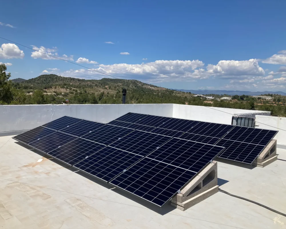 proyectos eléctricos y fotovoltaicos.
